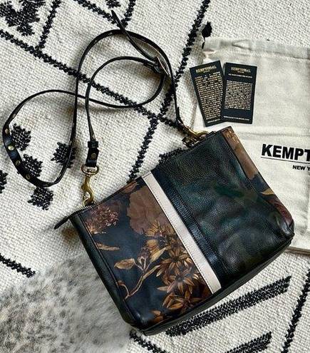 Krass&co Brand New Kempton &  New York Leather Halwell Crossbody in Peony/Camo