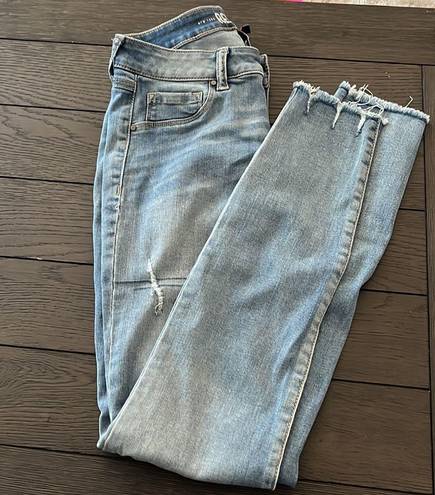 REWASH Mid Rise Jeans In good condition. No flaws noted. Size 5/27