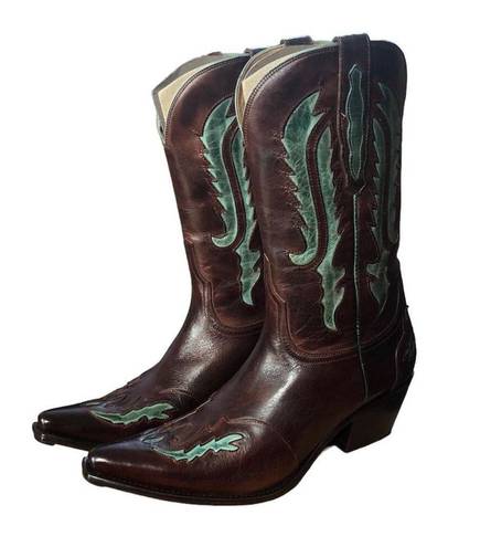 Charlie 1 Horse NWT  By Lucchese Walnut & turquoise boots in original box size 11