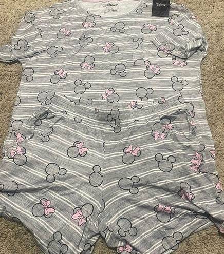 Disney NWT Costco Is Selling Cute  Ladies Short PJ Sets size xs