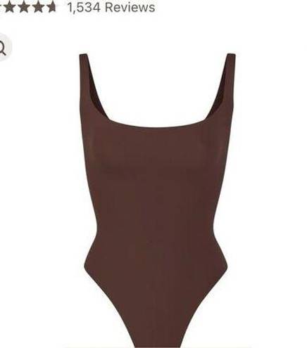 SKIMS New  Fits Everybody Square Neck Bodysuit Size Small Cocoa NWT