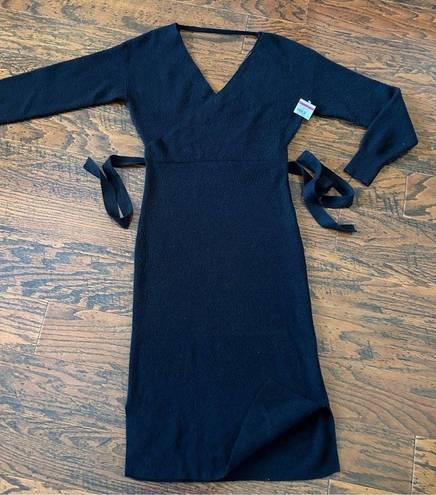 Chelsea28  Belted Long Sleeve V-Neck V-Back Sweater Dress in Black Sz XS NWT