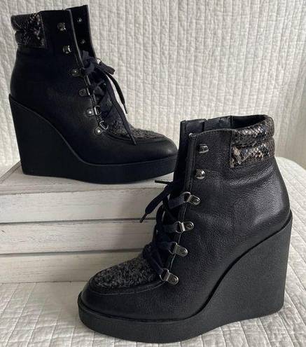 Jessica Simpson Maelyn Lace-Up Platform Wedge Boot / Size 9