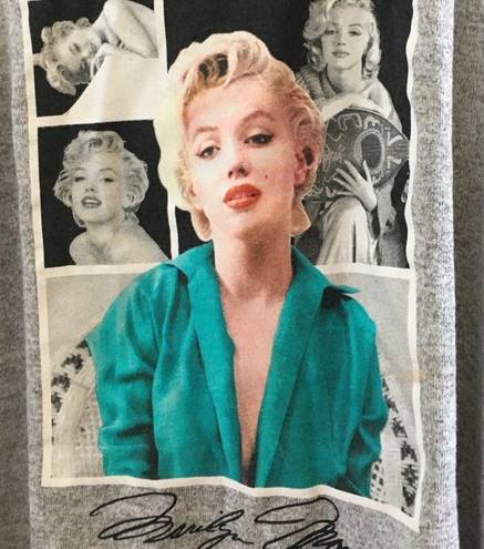 Marilyn Monroe Junior  tank top large 11/13