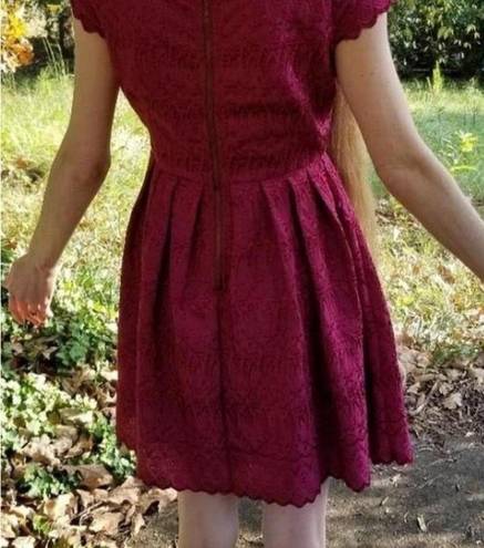 Flying Tomato  Short Sleeve Red Lace Eyelet Dress. Size Large NWT