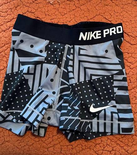 Nike Pro