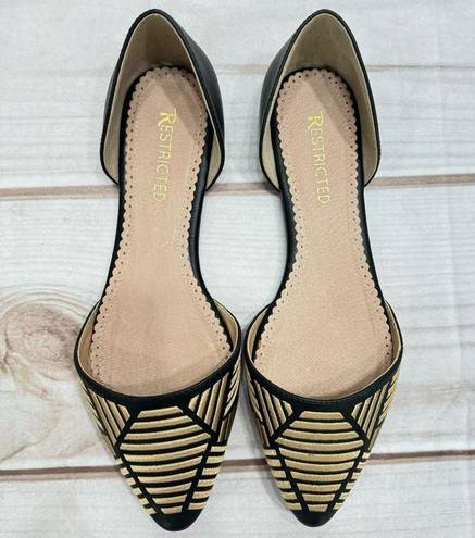 Modcloth NEW  Restricted “Amazing” Black & Gold Stitched Toe Flats Size 8.5