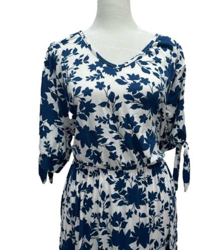 Acting Pro NEW  Navy and White Floral Knit V Neck Short Sleeve Dress Size 1X