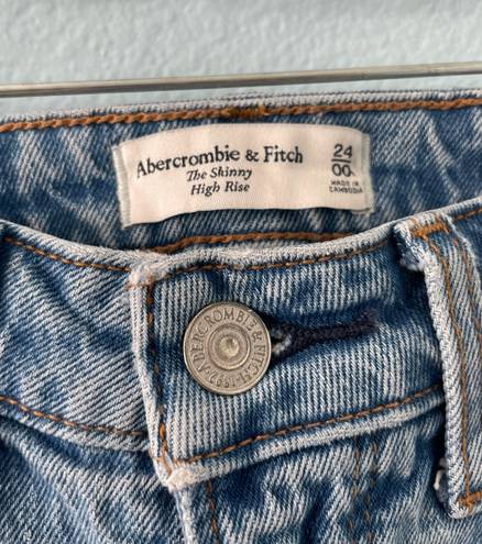 Abercrombie & Fitch Abercrombie Ripped Jeans 