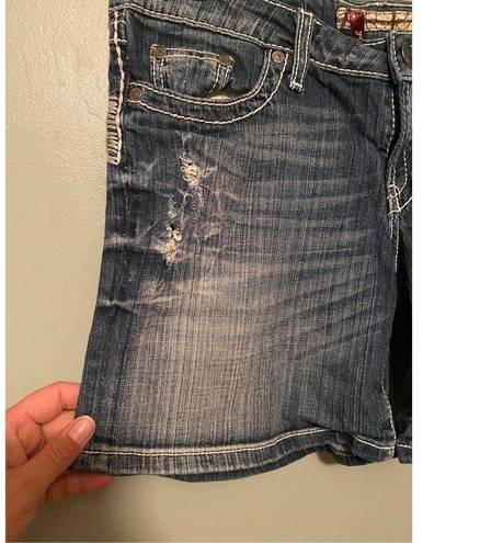 BKE  Light Wash Distressed Stretch Shorts Size 30 9/10