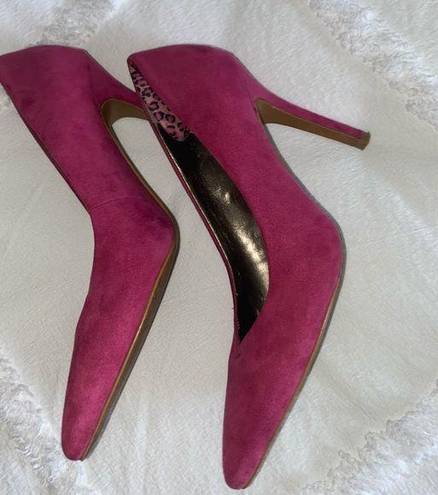 Loft  fuschia high heel pumps