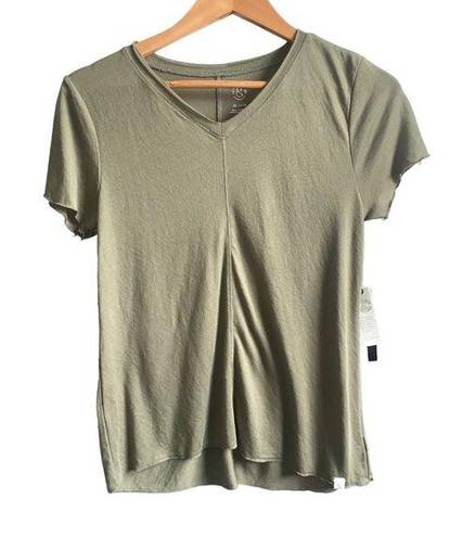 Treasure & Bond Women’s NWT  V-neck Lightweight T-Shirt Top Size XL Olive Color