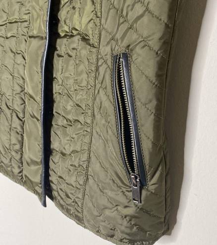 Banana Republic 312- Fall Green Quilted Vest