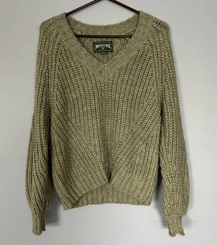 American Eagle Outfitters Sweater