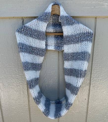 Abercrombie & Fitch | White & Gray Sequin Striped Knit Infinity Scarf