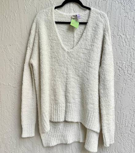 Show Me Your Mumu Hi Low hem Fuzzy Knit Hug Me Sweater Coconut Cream Women's XS