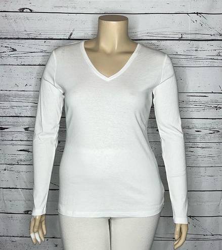 Krass&co G.H. Bass & . NWT Size XL White Long Sleeve V-Neck Core Knit Top Shirt