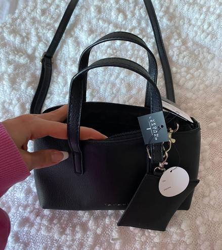 tahari purse