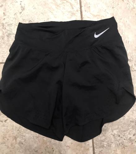 Nike Women’s  black dri-fit running shorts in size small