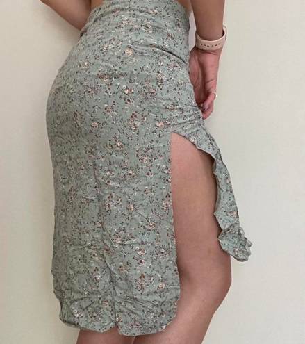 Brandy Melville Green Floral Midi Skirt
