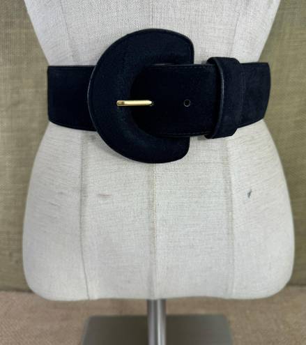 Amanda Smith Vintage  Wide Black Suede Belt And Buckle Small 26-30 In