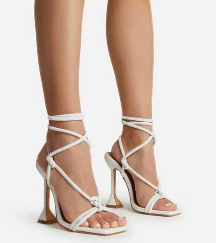 EGO NEW  WHITE SANDALD HEELS SIZE 8