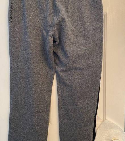 Calvin Klein  Performance Sweatpants Size L