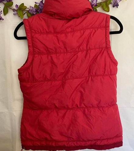 American Eagle puffer vest, Dark rose pink color.