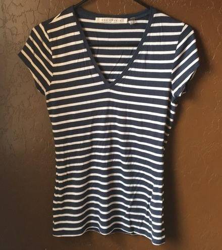 Max Studio NAVY NAUTICAL STRIPED BASIC V NECK TEE