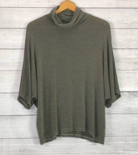 Bobeau  - Slouchy Turtleneck Blouse - S