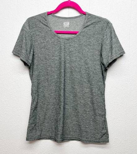 32 Degrees Heat 32 Degrees Cool Fitness Workout Activewear Gym Sports Womens T-Shirt Size Medium