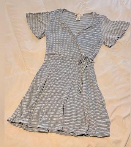 Caution to the Wind NWOT  Striped Wrap Dress