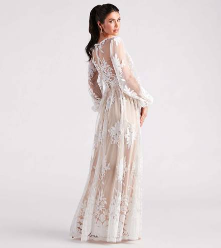 Windsor Evelyn Formal Plunge A-Line Dress