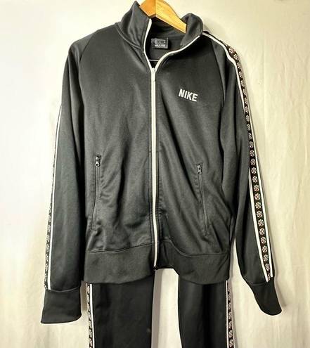 Nike  Track Suit Set Pants and Full Zip Jacket Swoosh Detail Medium