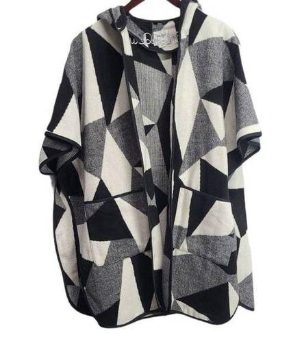 VERO MODA Landscape Black and White Cape  Denim One Size