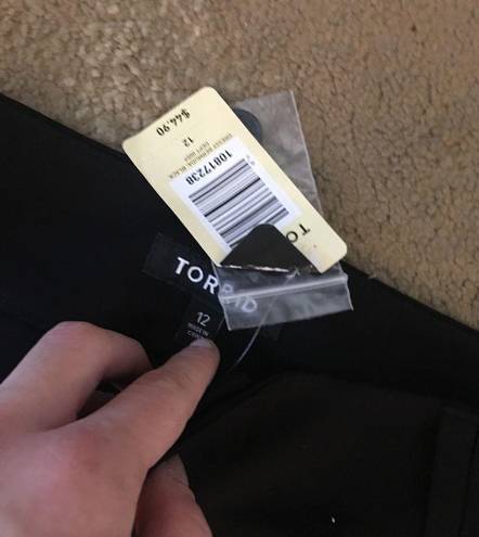 Torrid Black stretchy material shorts never worn