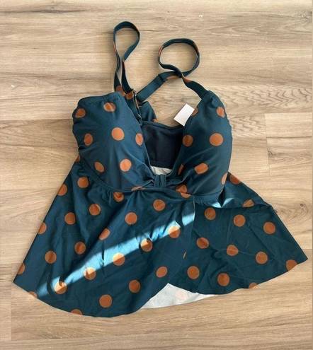 Raisin's NWT  Curve 22 W Atlantic Tankini Polka Dot Swim Top