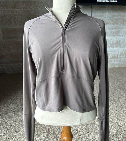 Dry Goods Rae Mode workout top nwot