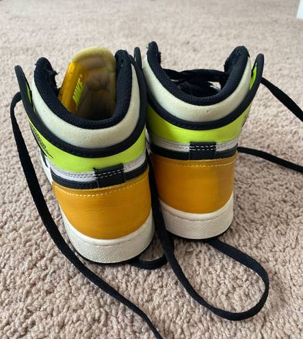 Nike Jordan Air Jordan 1 Retro High OG 'Volt Gold' 