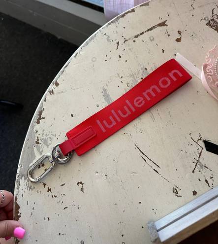 Lululemon Never Lost Keychain in Red/White