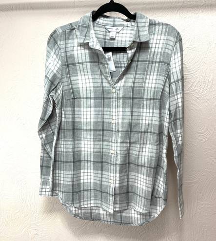 Old Navy The Classic Flannel Shirt