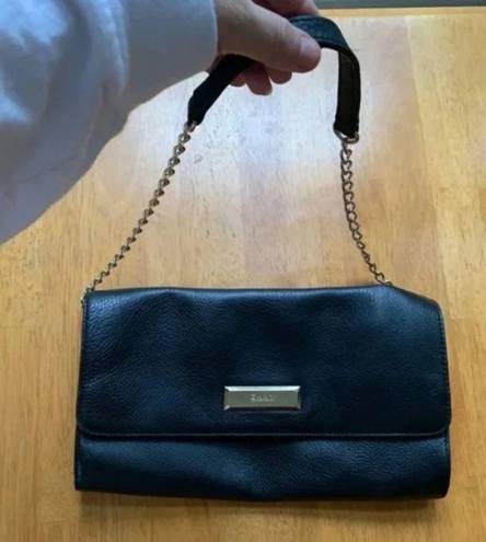 DKNY  Authentic Black Leather Chain-Link Clutch Purse Bag, Medium.