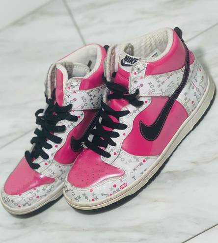 Nike Dunk High “Valentine’s Day” 2008 Size 5.5Y