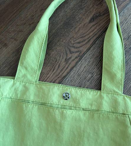 Lululemon Side-Cinch Tote