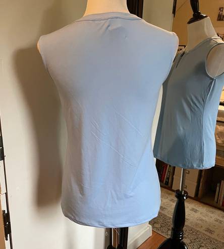 Carmen Marc Valvo XS Blue Sleeveless Top