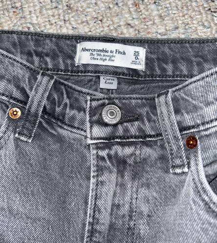 Abercrombie & Fitch  90s Straight Jean