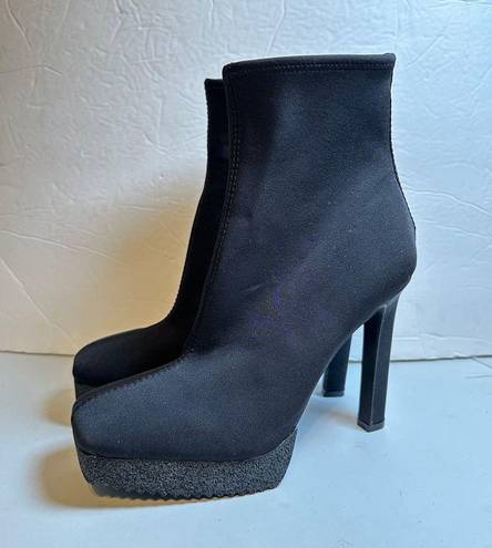 DKNY  Zed Black Platform High Heel Back Zip Square Toe Boots Size 7.5M