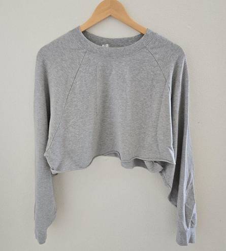 Alo Yoga  Cropped Double Take Pullover Sweater Gray Heather Women's Size S EUC