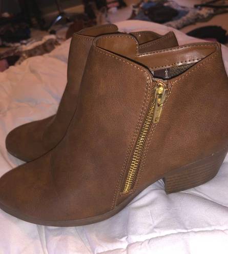 American Eagle Outfitters Brown Booties Size 7