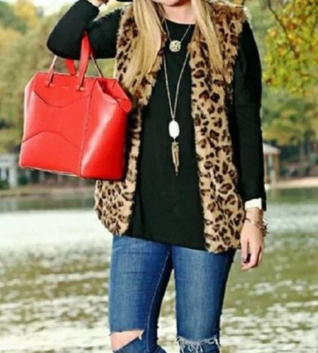 Romeo + Juliet Couture  Tan Black Animal Print Faux Fur Women's Vest Size Small